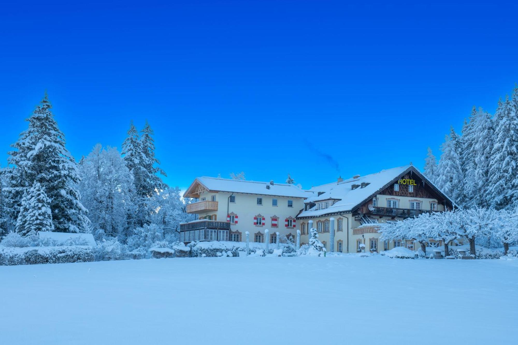 פטץ Hotel Restaurant Gruenwalderhof מראה חיצוני תמונה