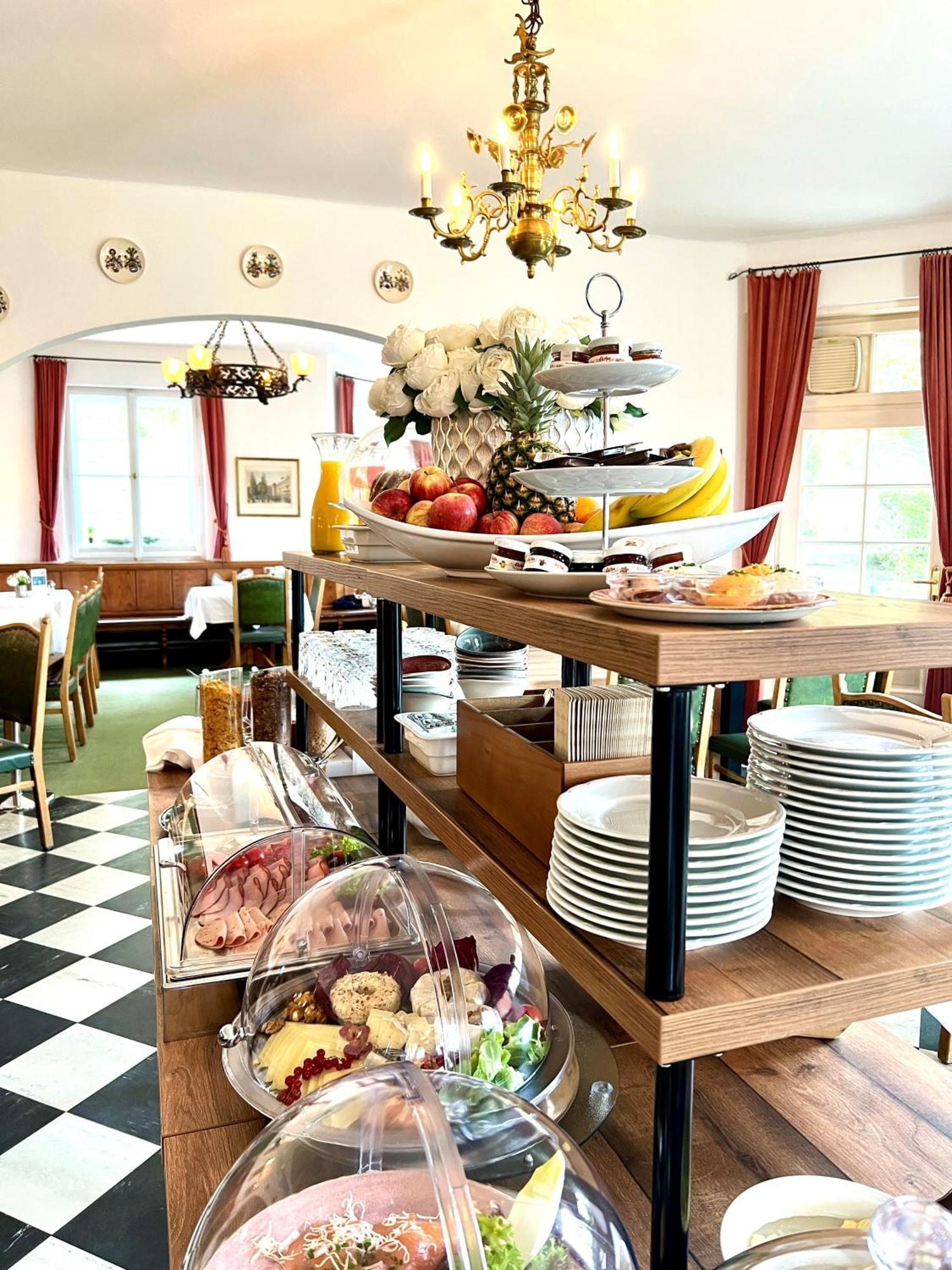 פטץ Hotel Restaurant Gruenwalderhof מראה חיצוני תמונה